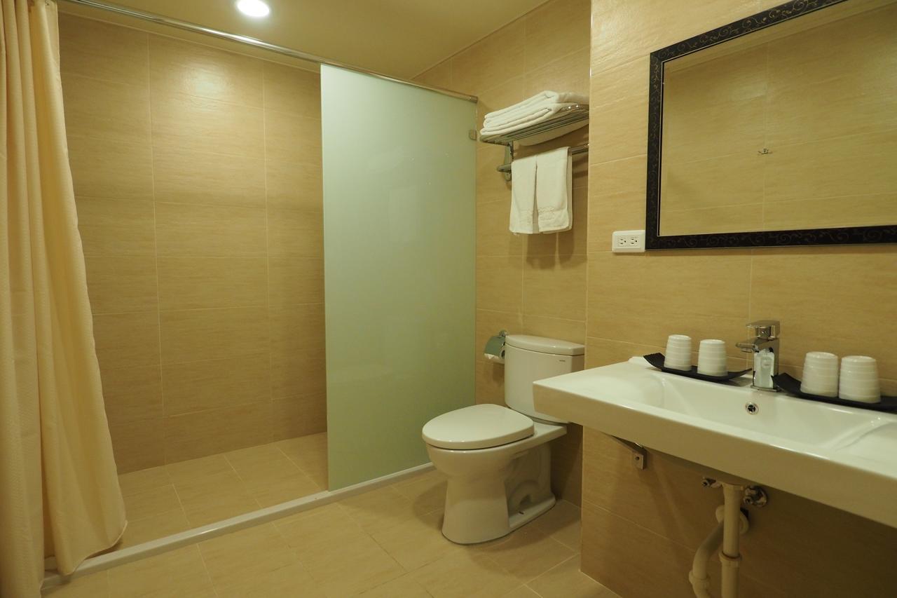 M Hotel Kaohsziung Kültér fotó